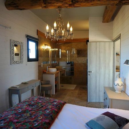 Gites Equestres Lou Caloun - Les Saintes Maries De La Mer Экстерьер фото