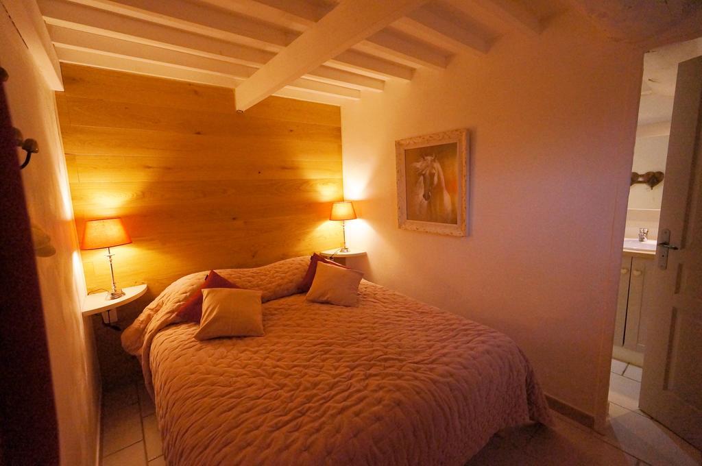 Gites Equestres Lou Caloun - Les Saintes Maries De La Mer Экстерьер фото